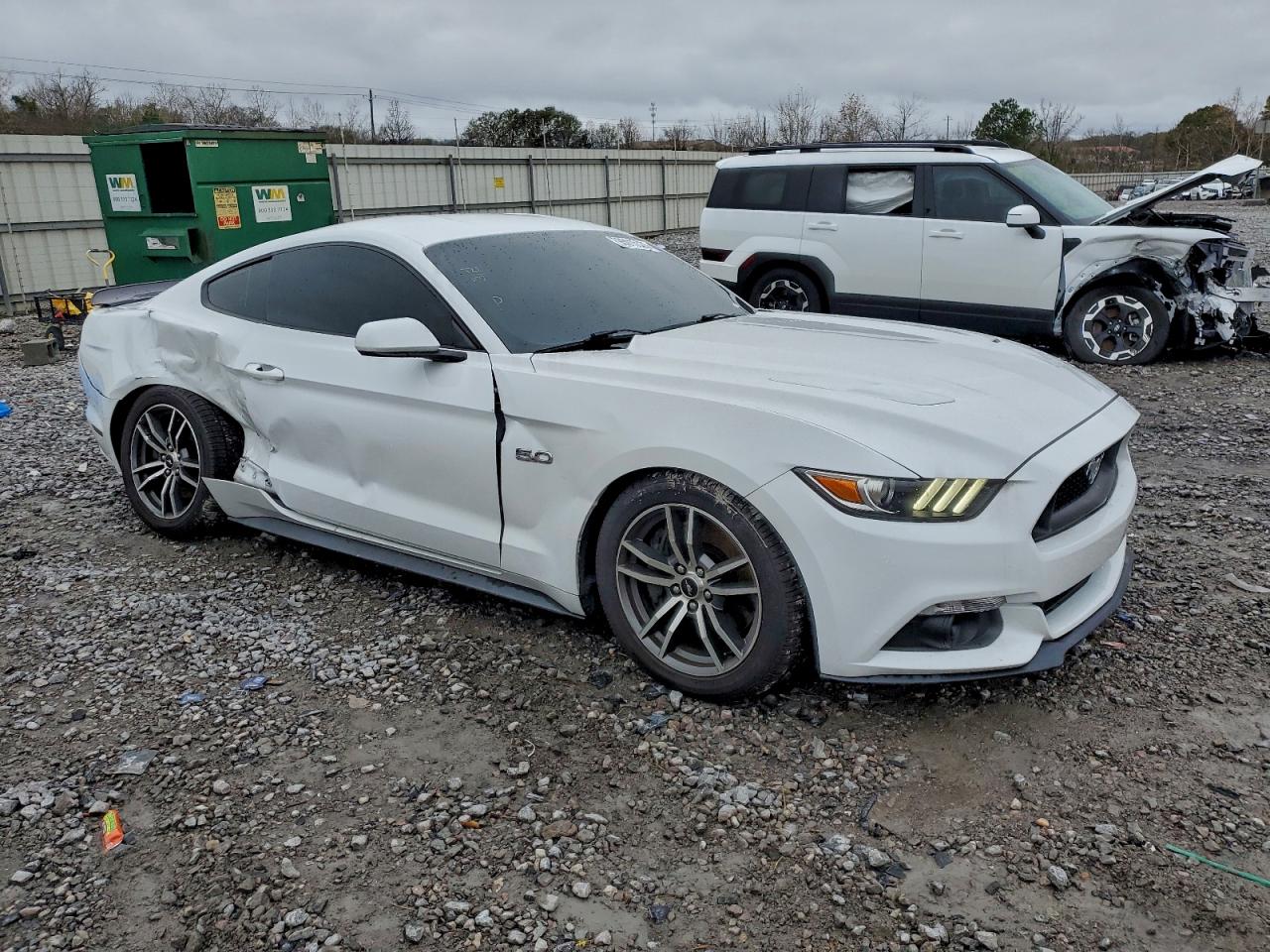 Ford Mustang Gt Image 3