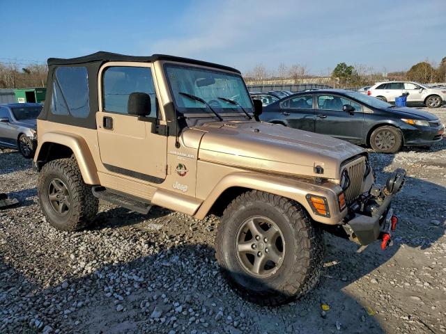 Jeep Wrangler Sahara Image 2