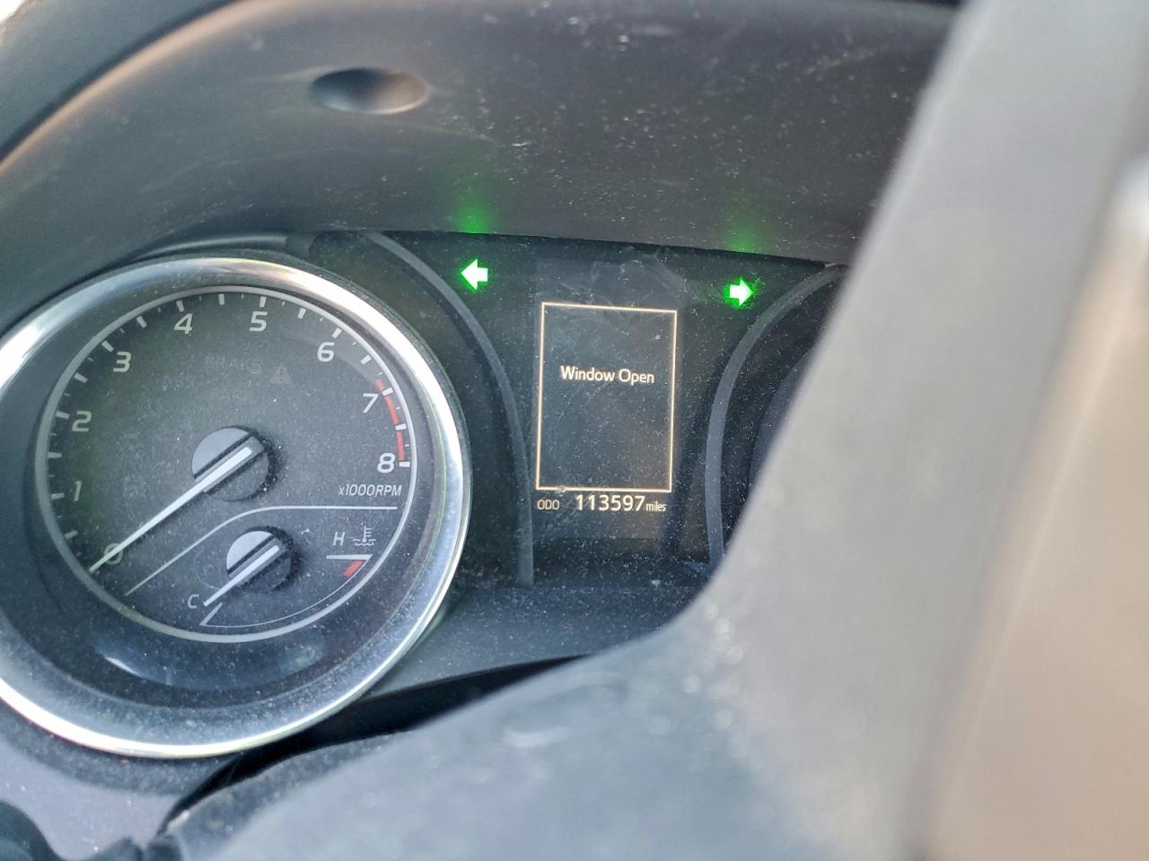 Toyota Camry L Image 4