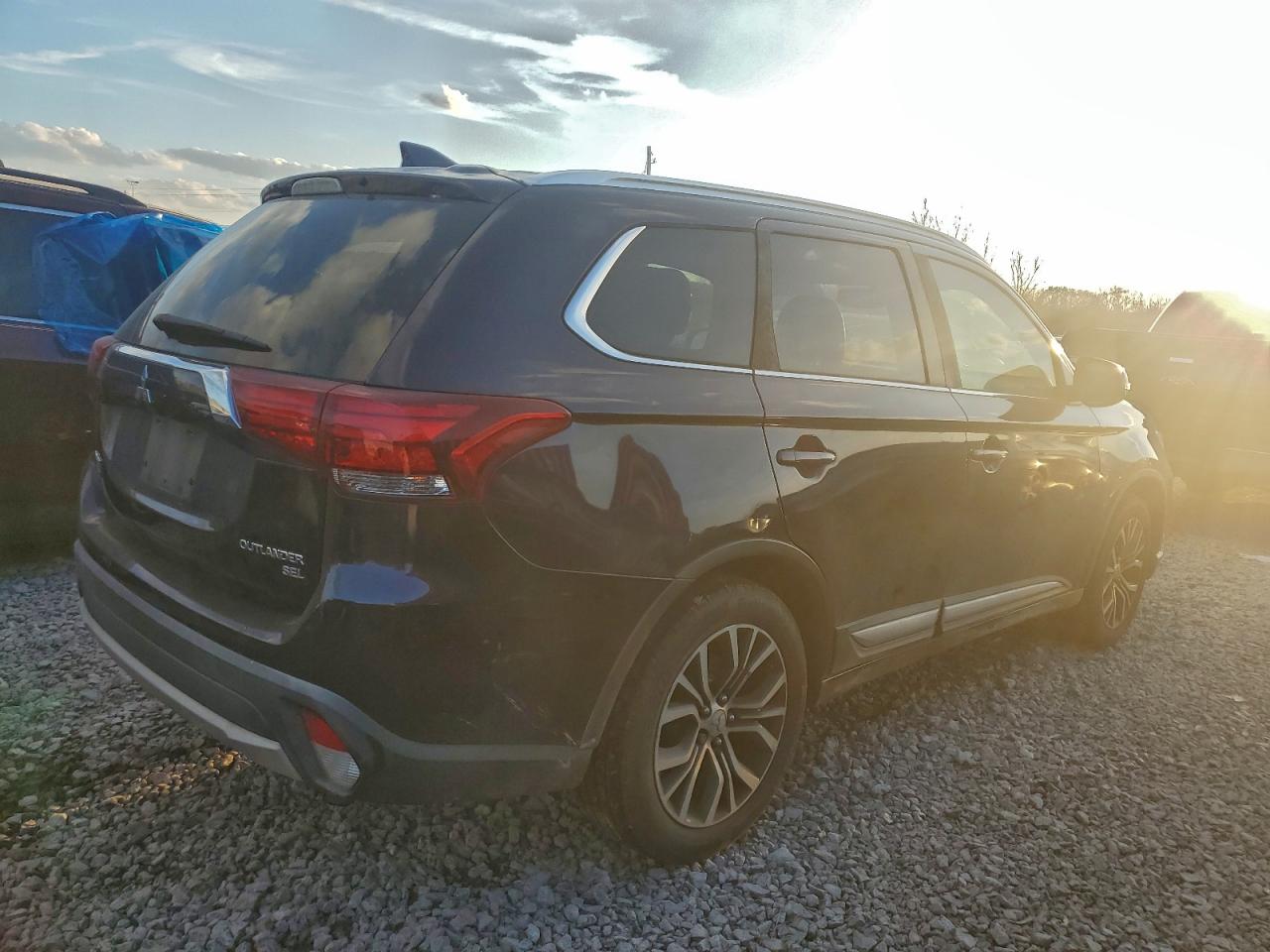 Mitsubishi Outlander Se Image 4