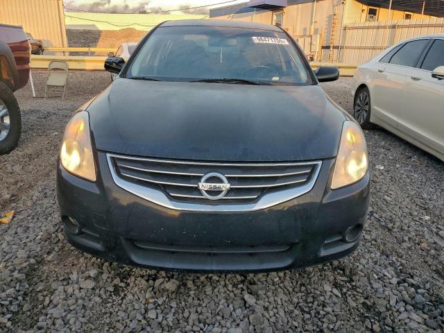 Nissan Altima Base Image 7