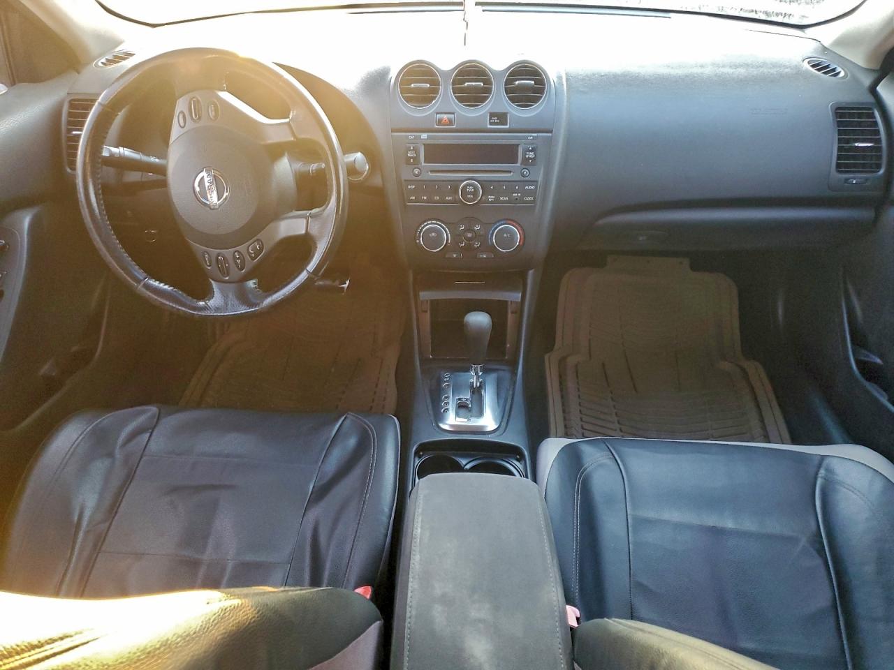 Nissan Altima Base Image 3