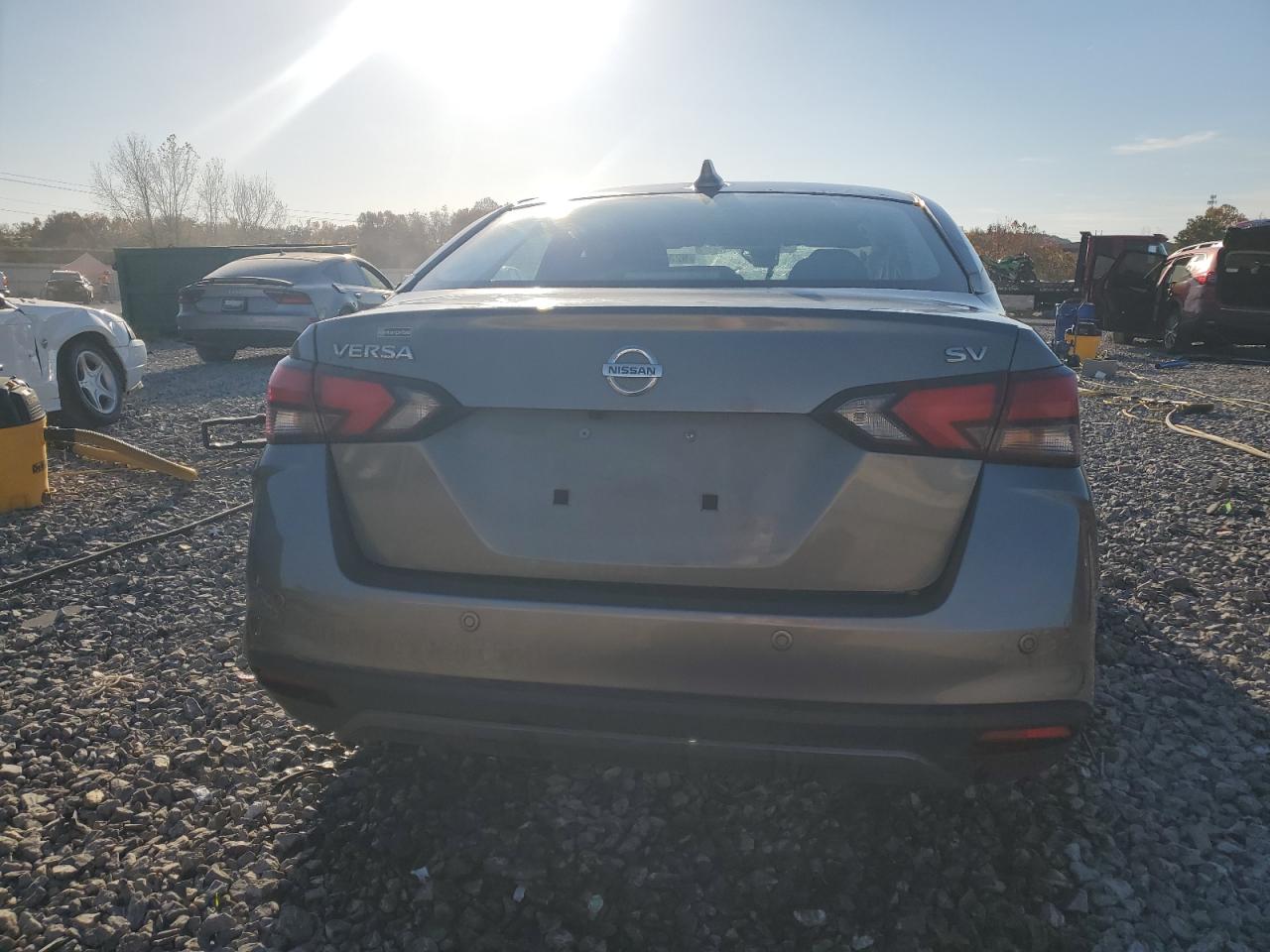 Nissan Versa Sv Image 6