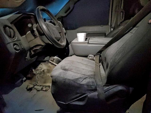 Ford F-350 Super Duty Image 11