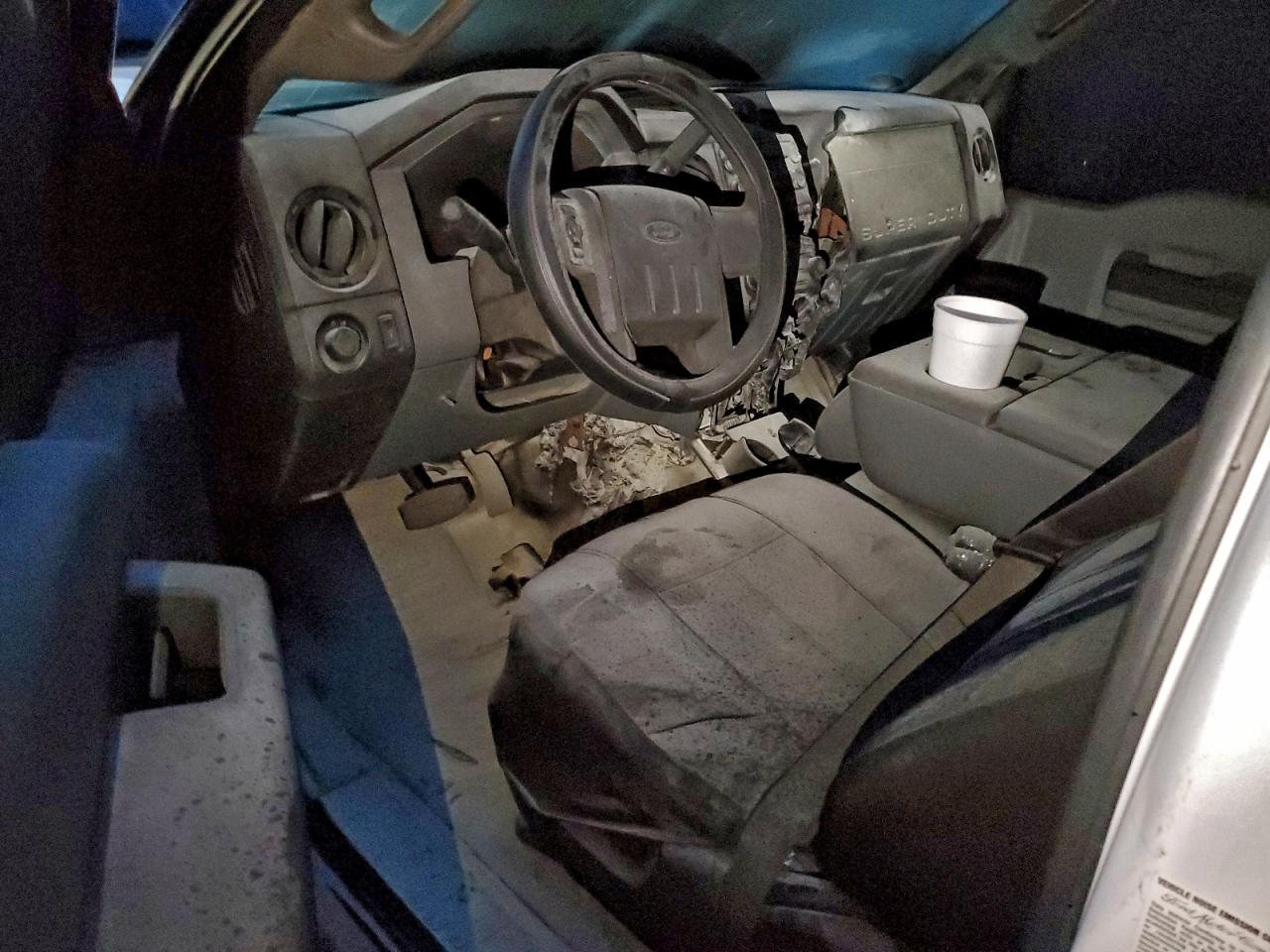 Ford F-350 Super Duty Image 6