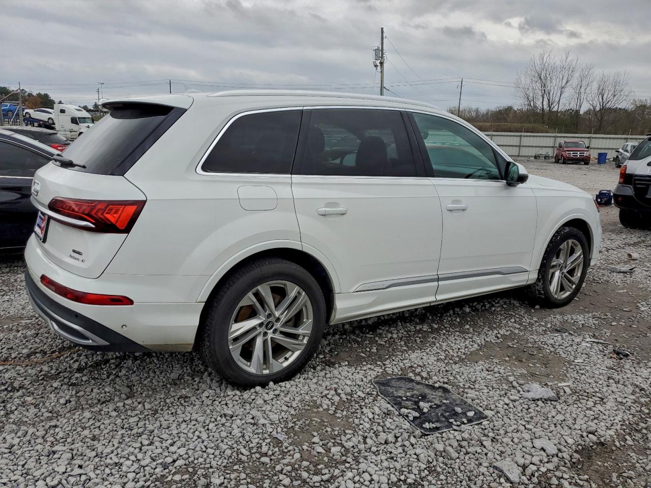 Audi Q7 Image 13
