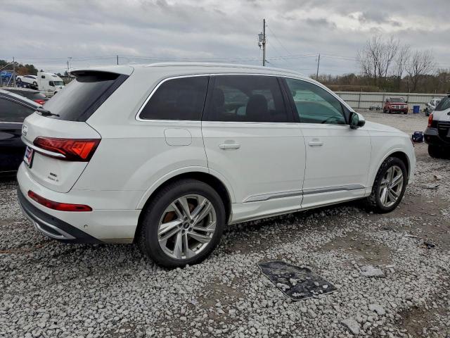 Audi Q7 Image 13