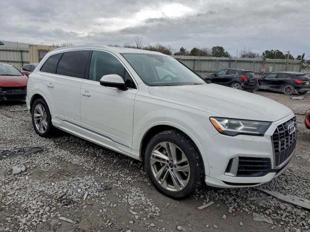 Audi Q7 Image 8