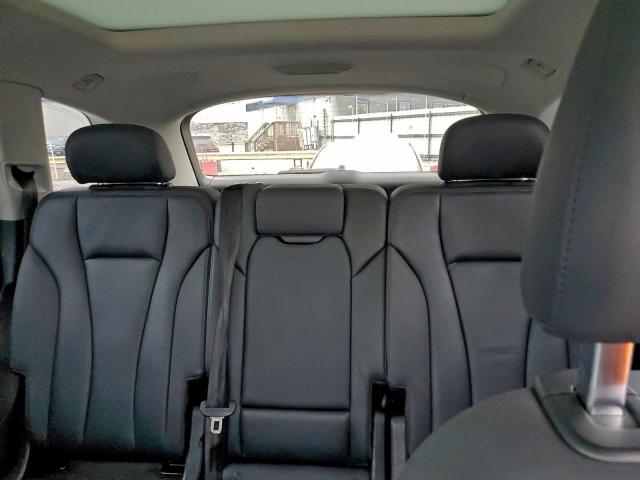 Audi Q7 Image 7