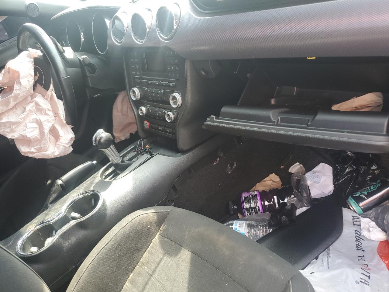 Ford Mustang Image 7