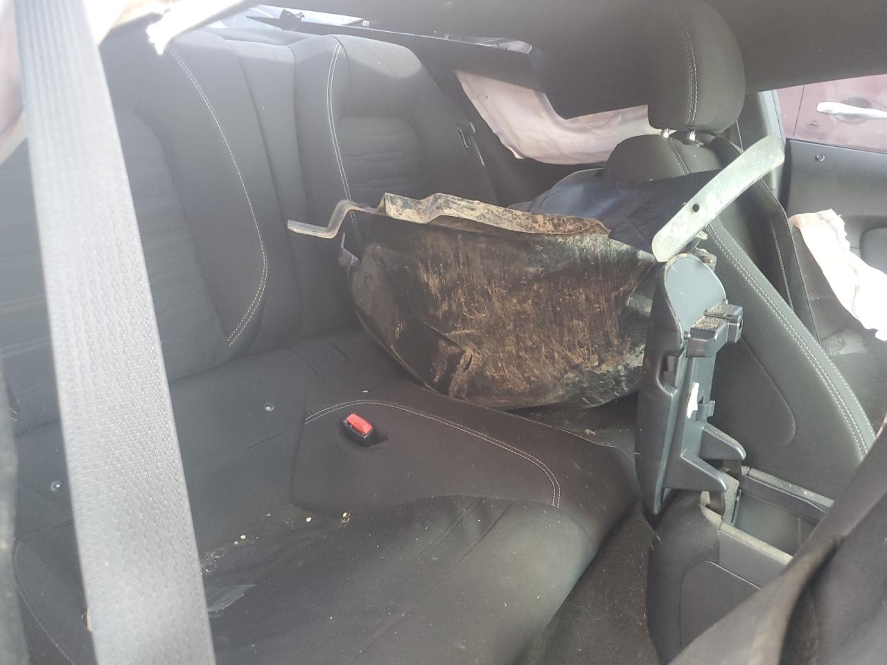 Ford Mustang Image 5