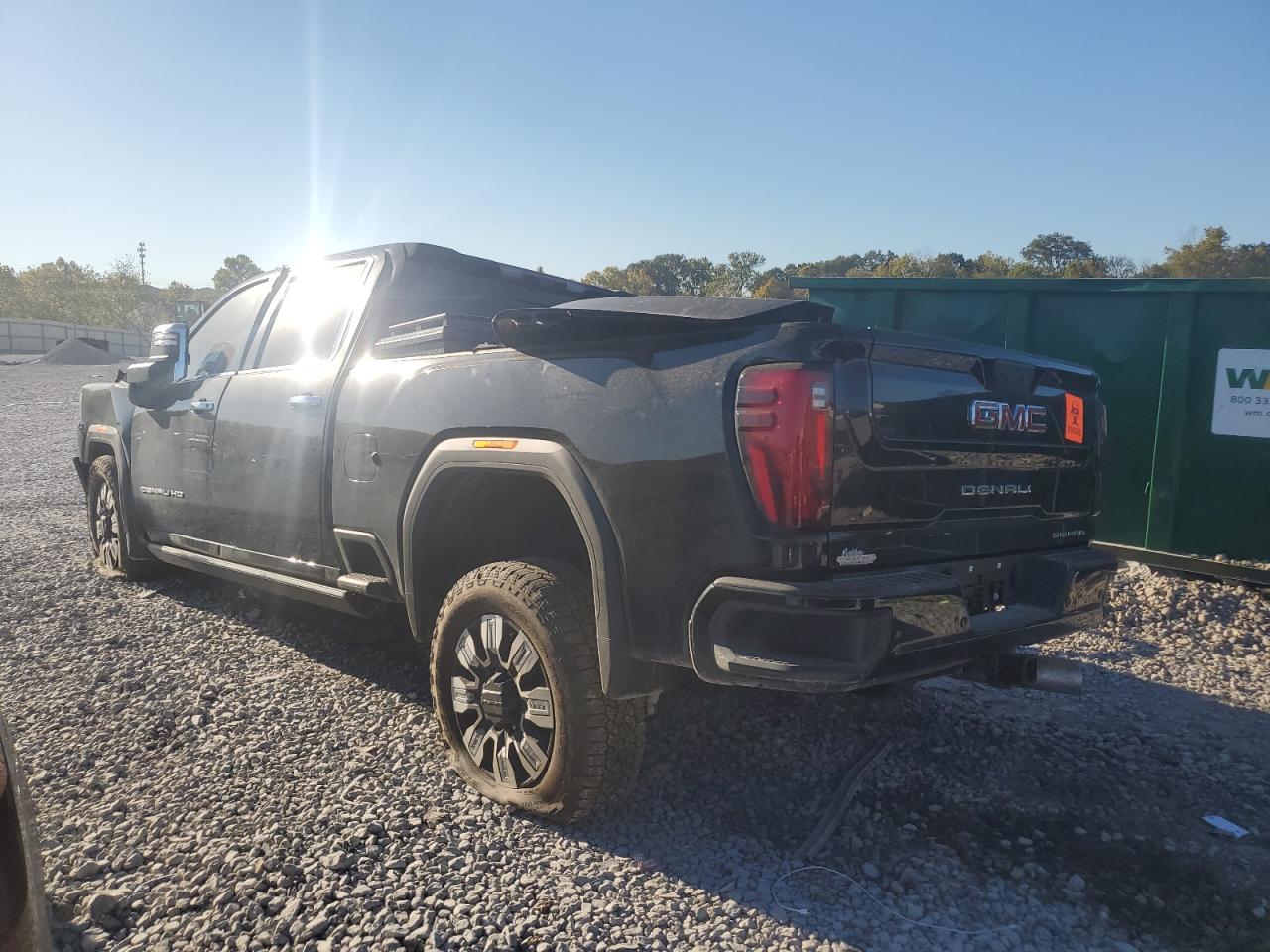 GMC Sierra K2500 Denali Image 10