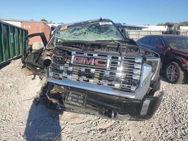 GMC Sierra K2500 Denali Image 2