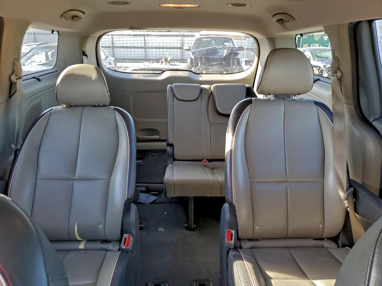 Kia Sedona Ex Image 7