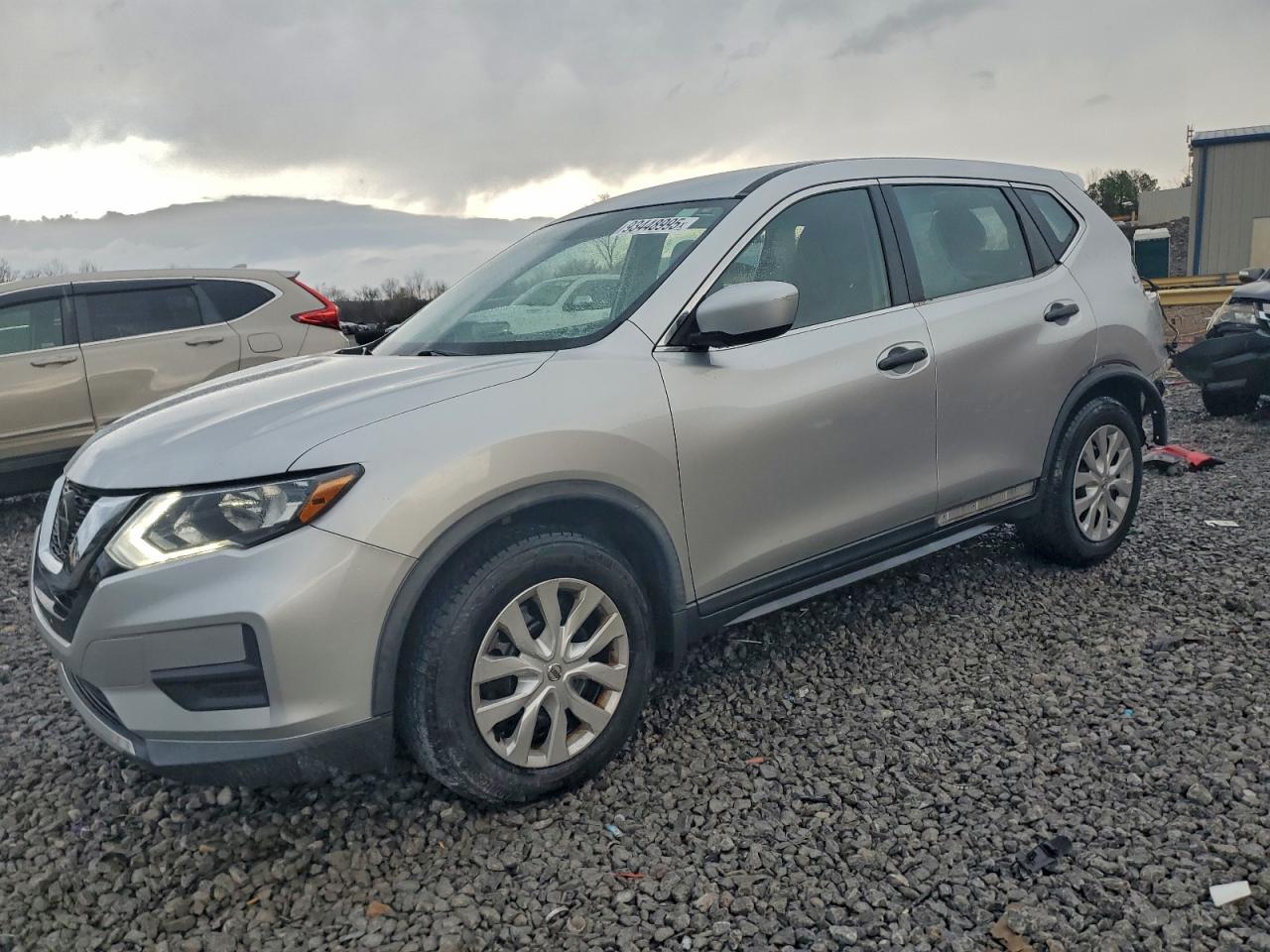 Nissan Rogue S Image 1