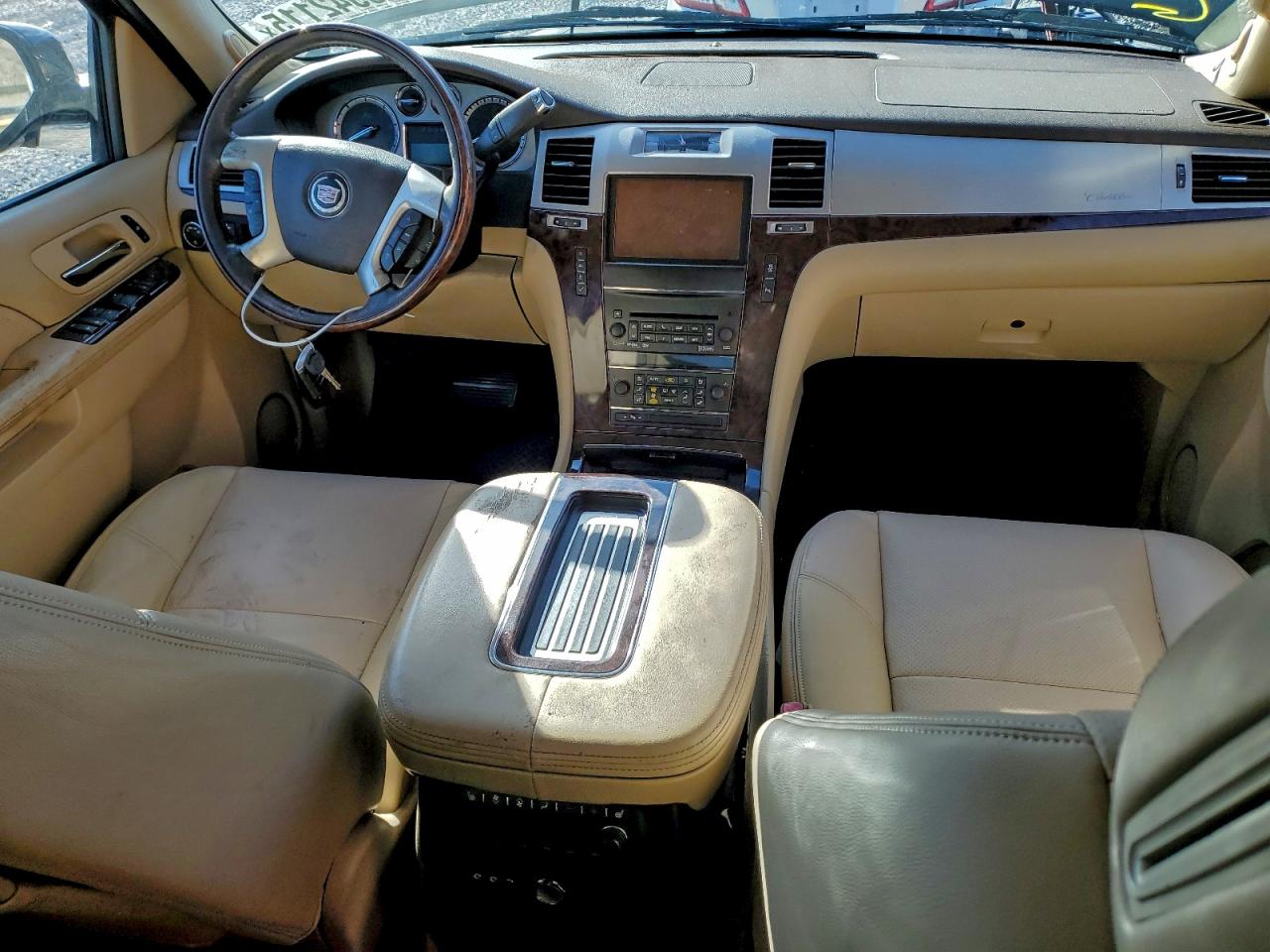 Cadillac Escalade Luxury Image 8