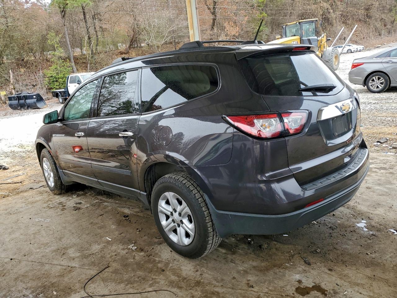 Chevrolet Traverse Ls Image 2