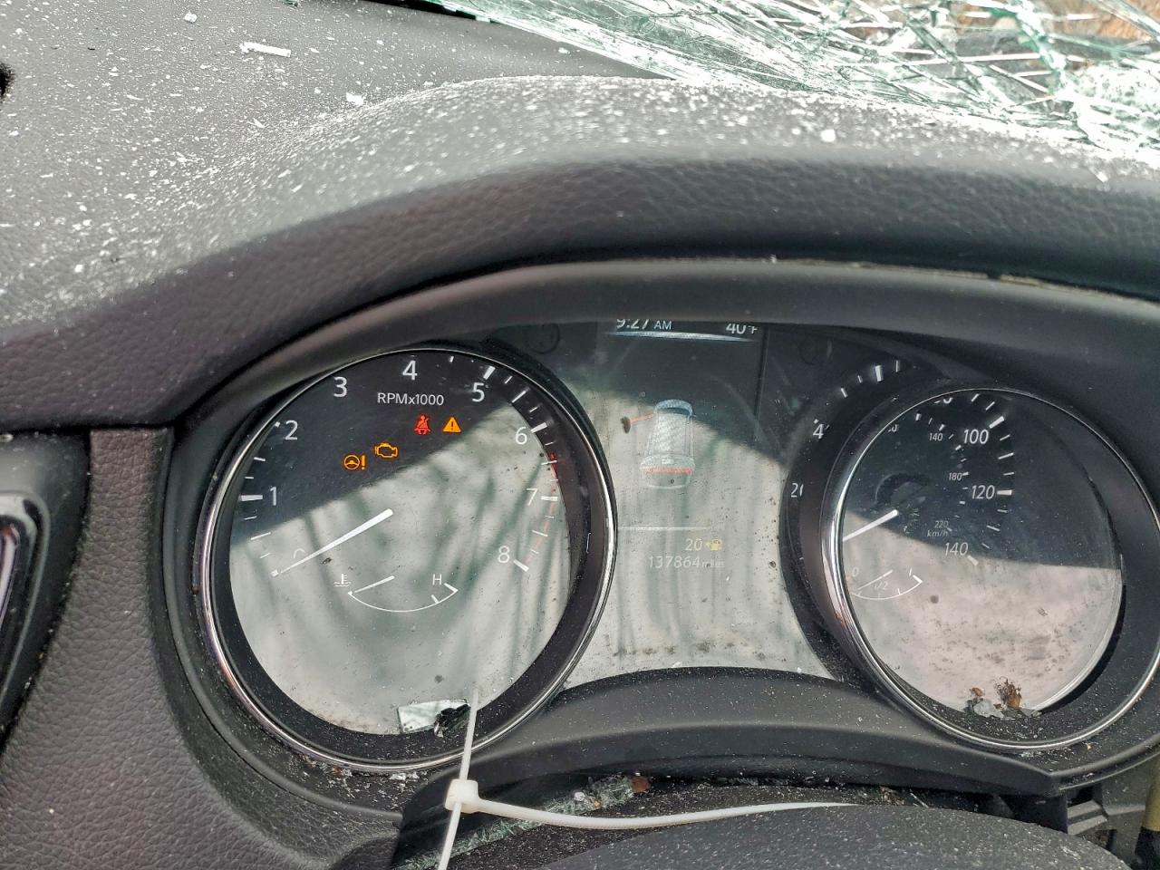 Nissan Rogue S Image 2