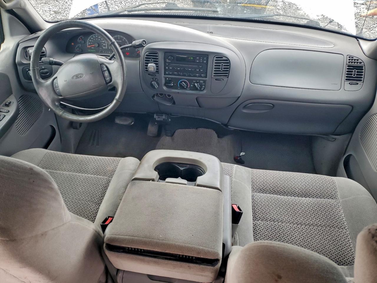 Ford F-150 Supercrew Image 8