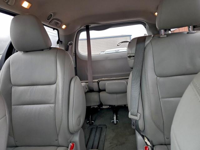 Toyota Sienna Xle Image 6