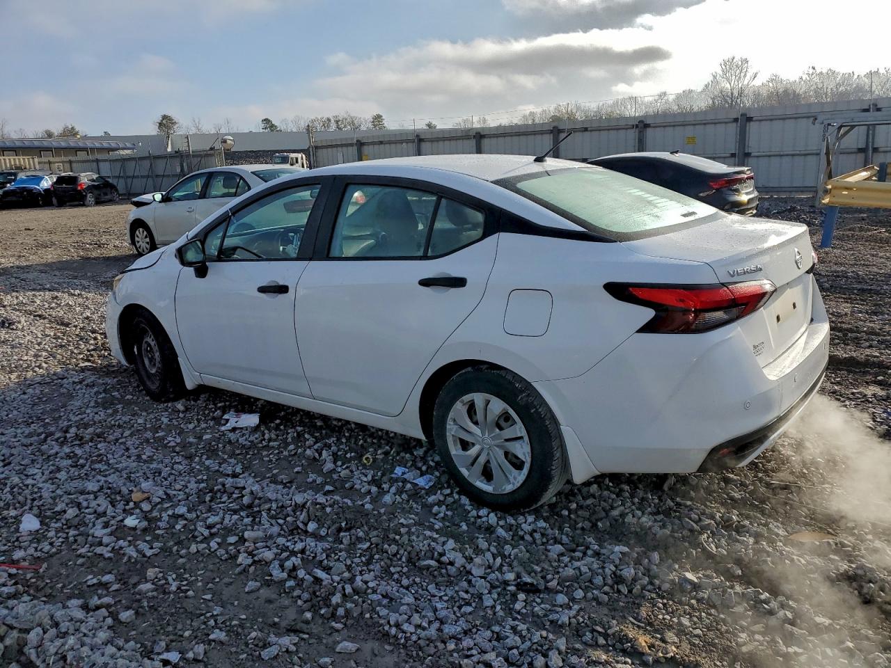 Nissan Versa S Image 6