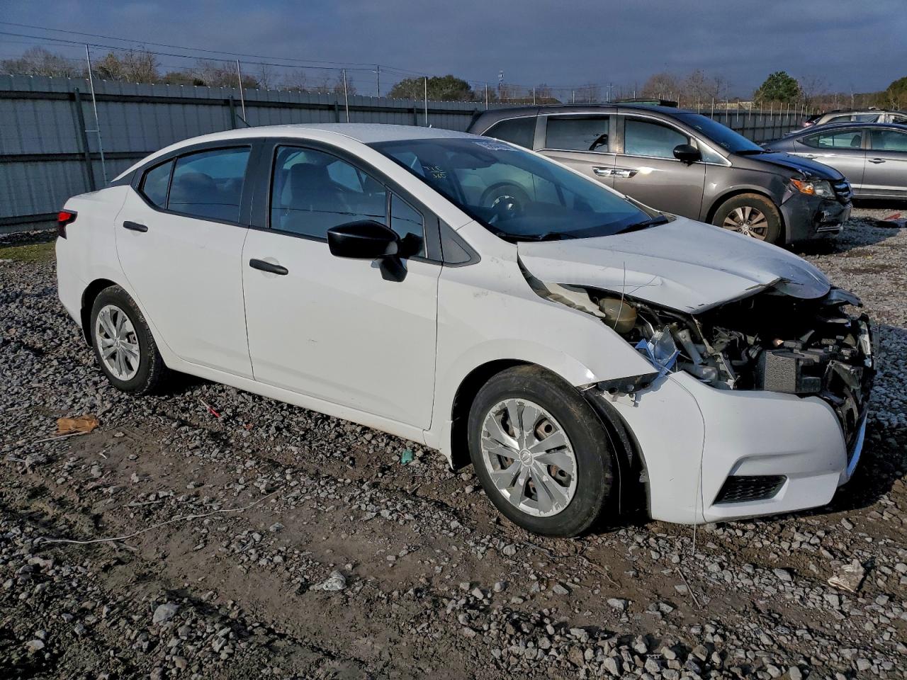 Nissan Versa S Image 4