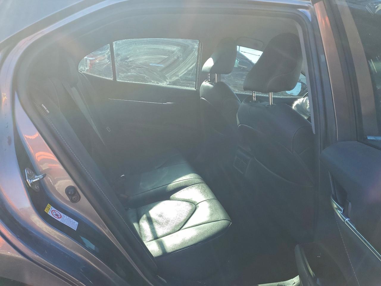 Toyota Camry Xse Image 4