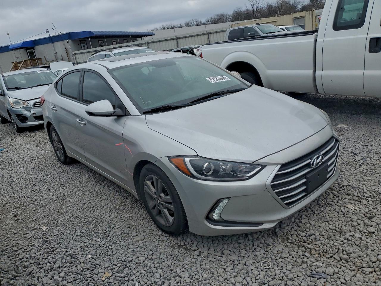 Hyundai ELANTRA Sel Image 6