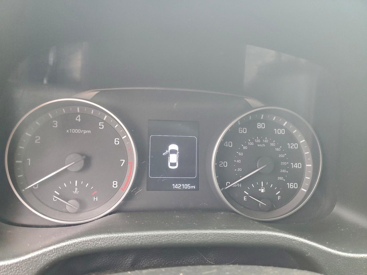 Hyundai ELANTRA Sel Image 2