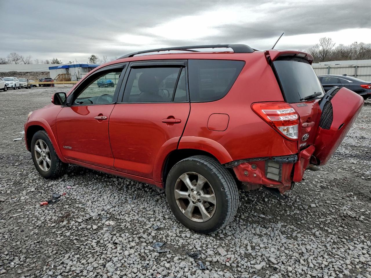 Toyota RAV4 Limited Image 5