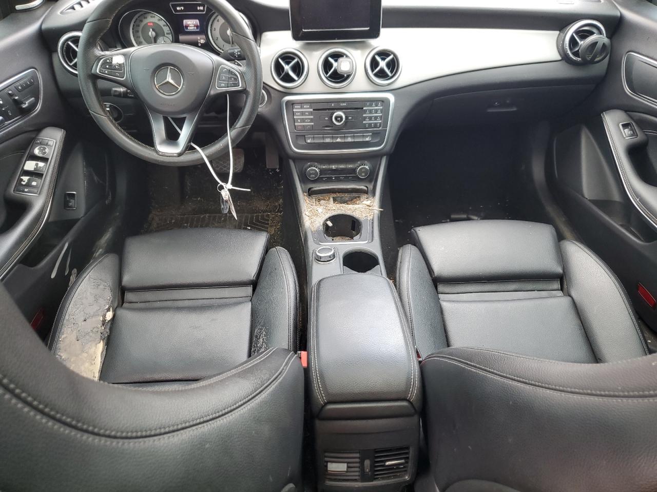 Mercedes-Benz Cla-class 250 Image 9