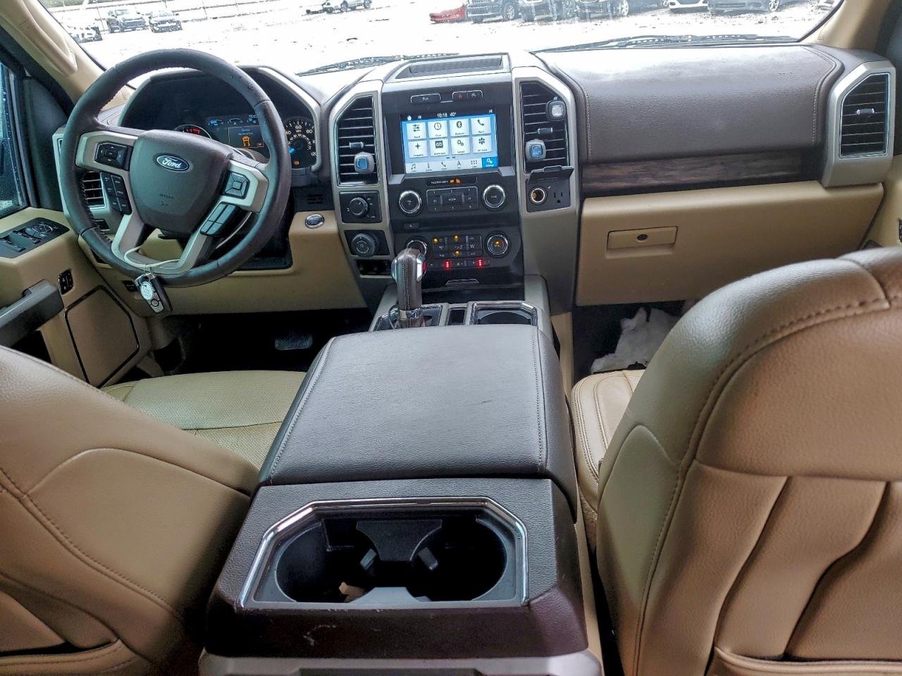 Ford F-150 Supercrew Image 11