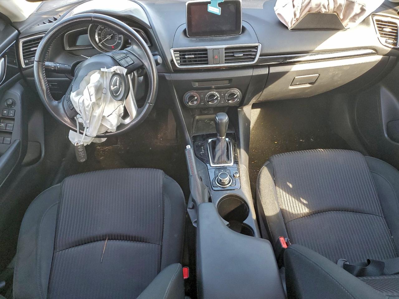 Mazda 3 Touring Image 6