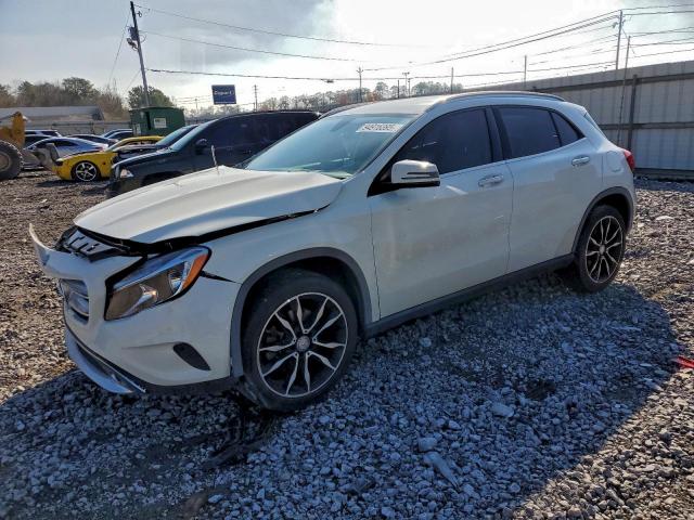  Salvage Mercedes-Benz GLA