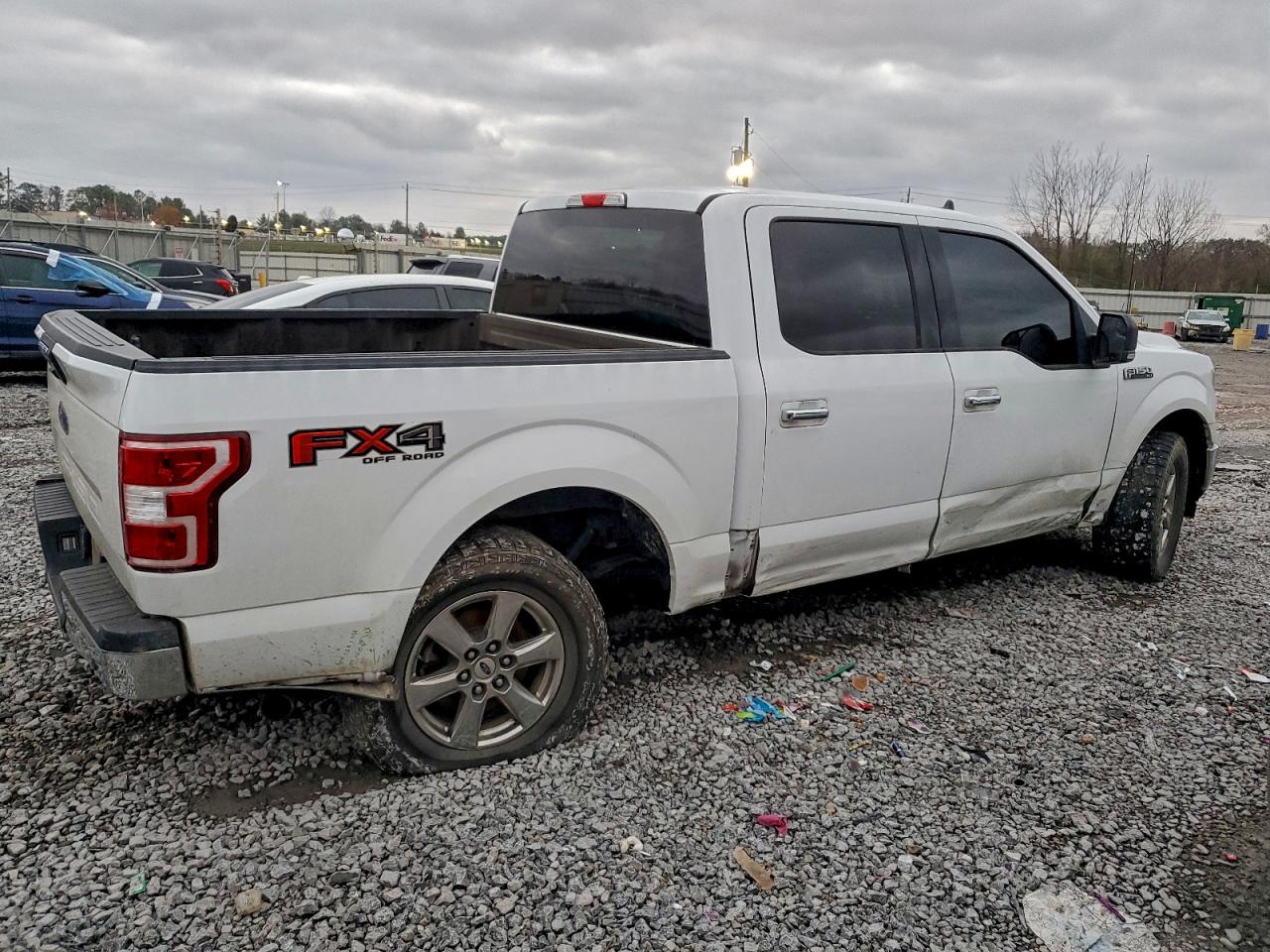 Ford F-150 Supercrew Image 7