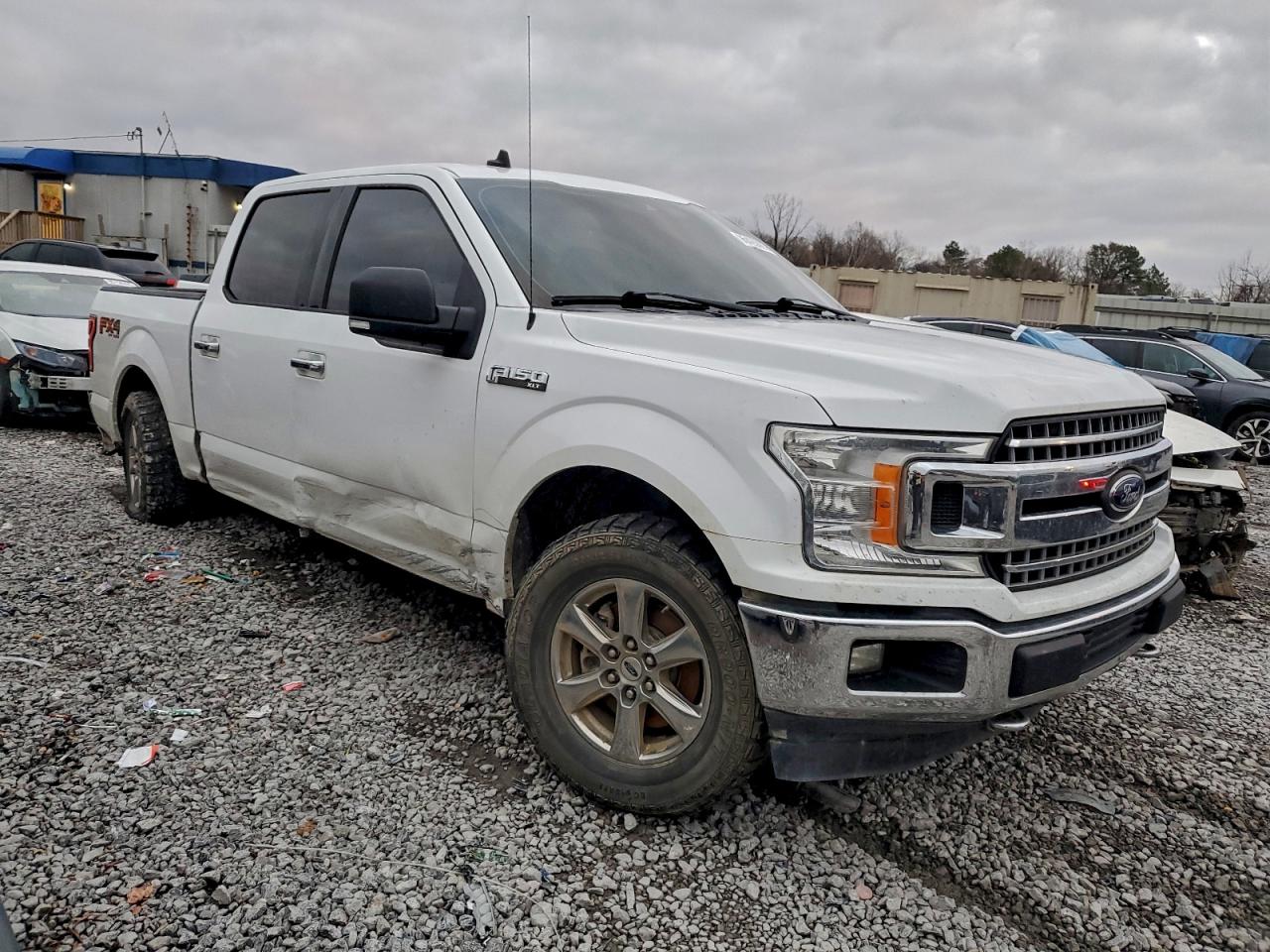Ford F-150 Supercrew Image 3