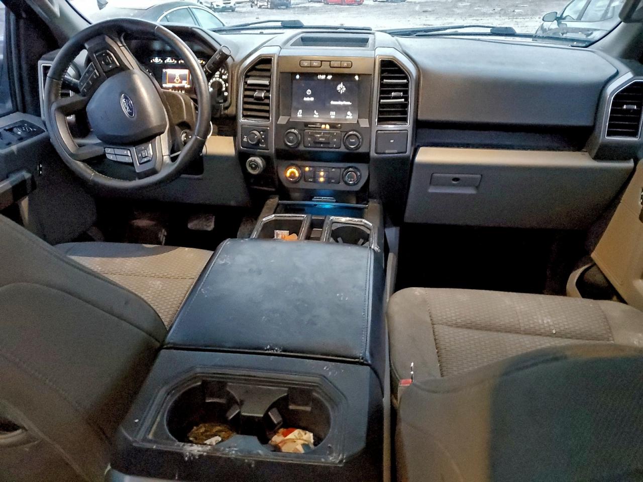 Ford F-150 Supercrew Image 11