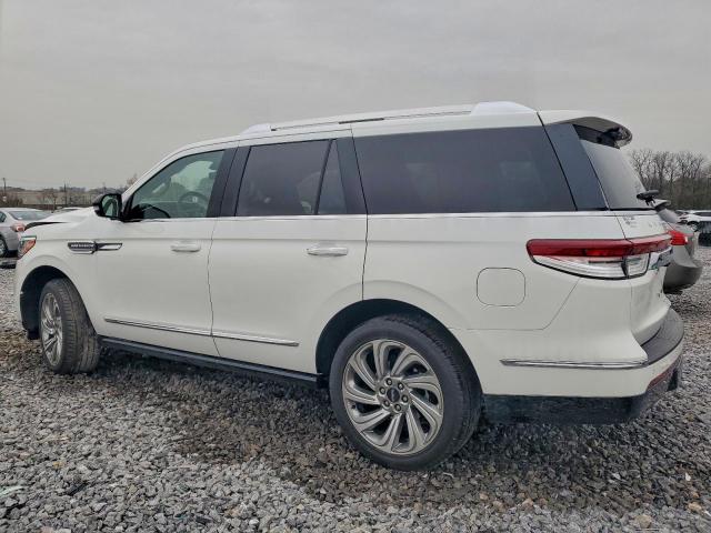 Lincoln Navigator Reserve Image 9