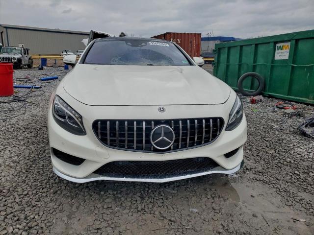 Mercedes-Benz S-Class 550 Image 3