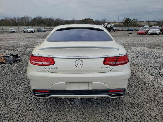 Mercedes-Benz S-Class 550 Image 4