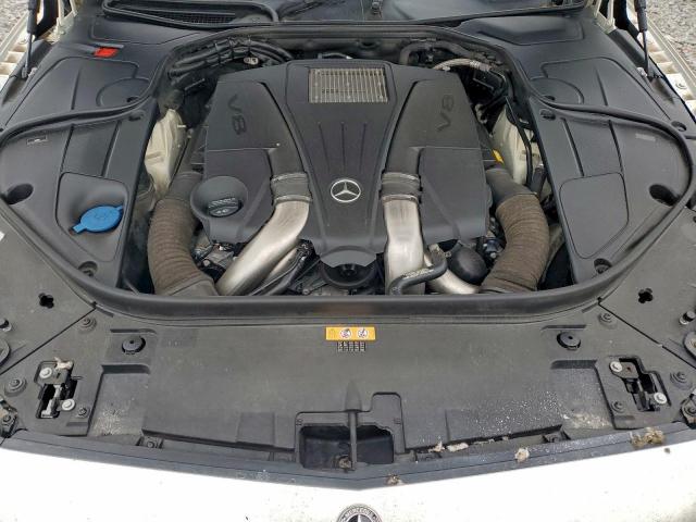 Mercedes-Benz S-Class 550 Image 9