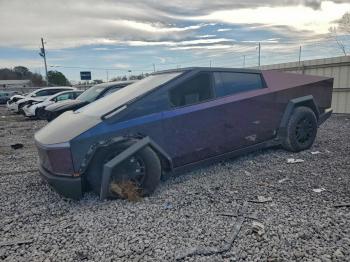  Salvage Tesla Cybertruck