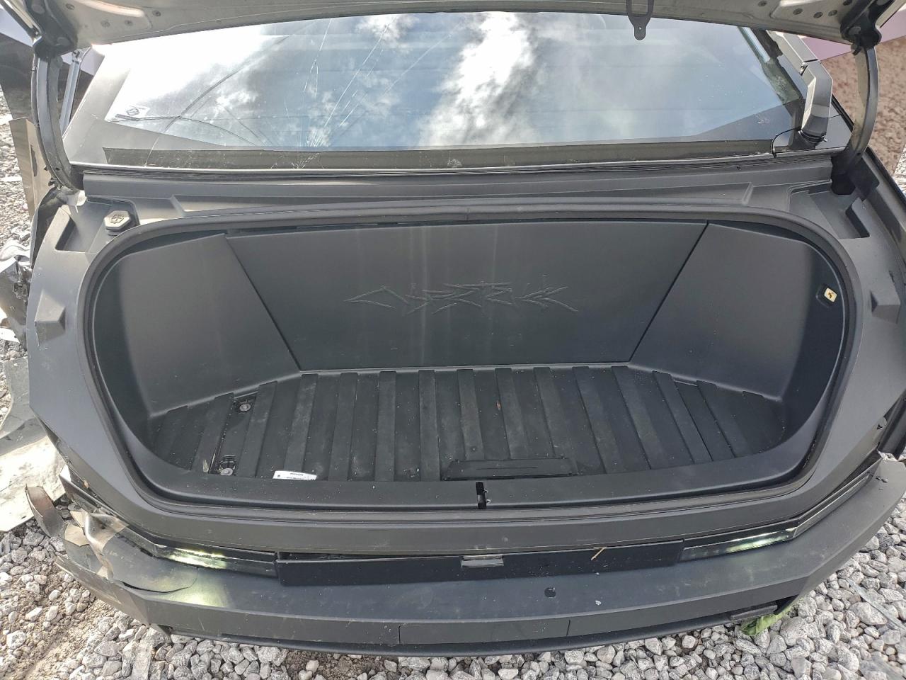 Tesla Cybertruck Image 7