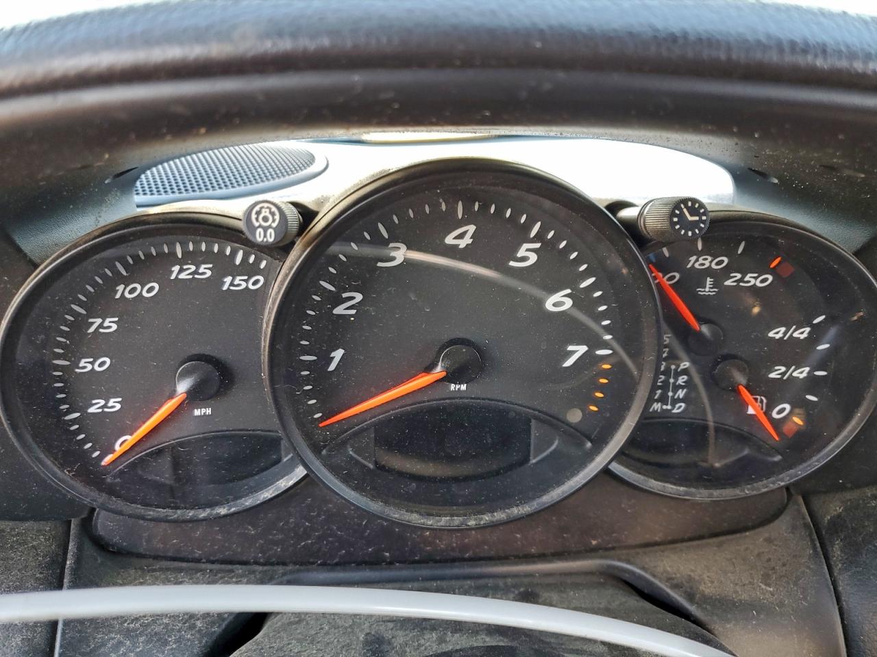 Porsche Boxster Image 8