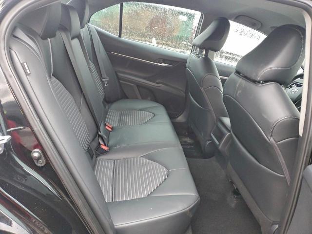 Toyota Camry Se Night Shade Image 11