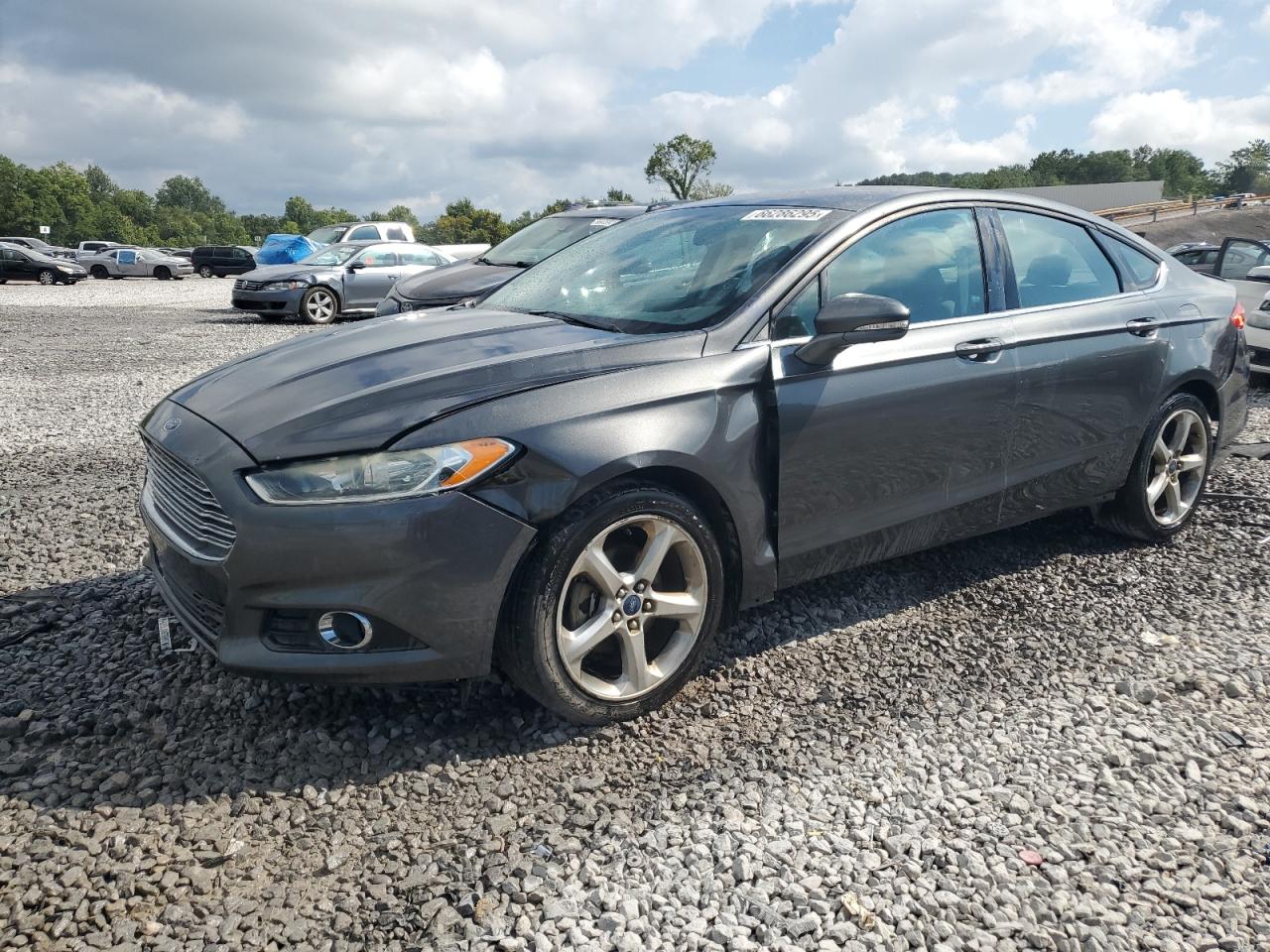 Ford Fusion Se Image 1