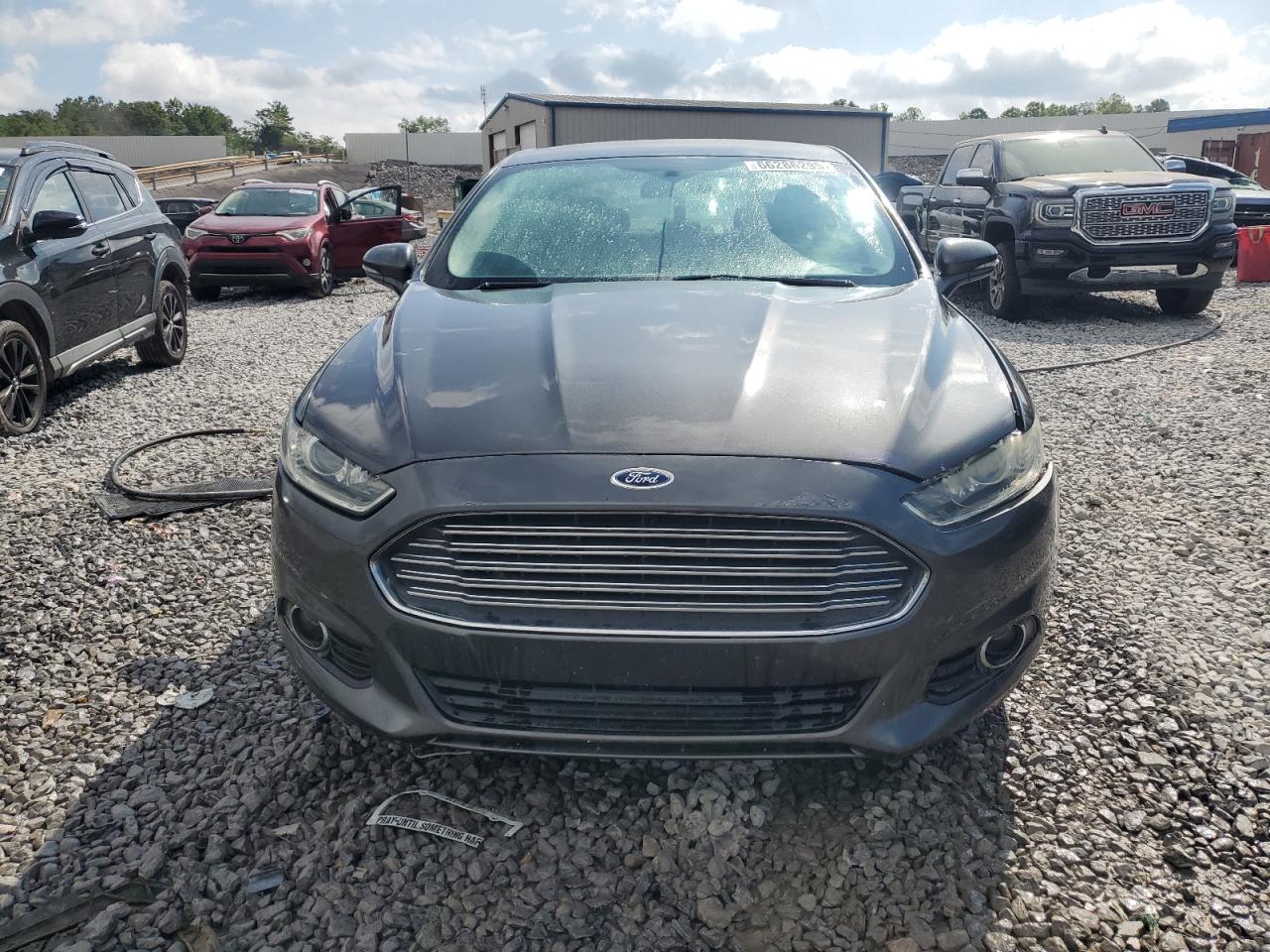 Ford Fusion Se Image 2