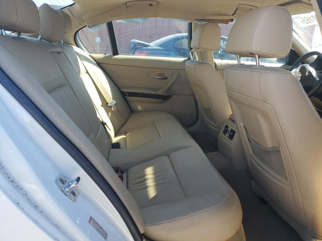 BMW 3 Series I Image 9