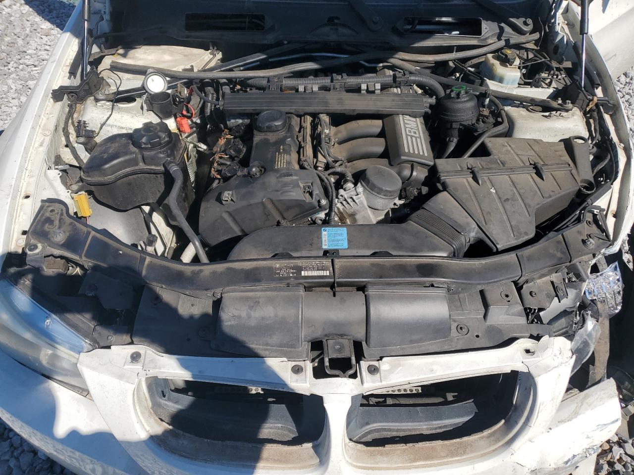 BMW 3 Series I Image 10