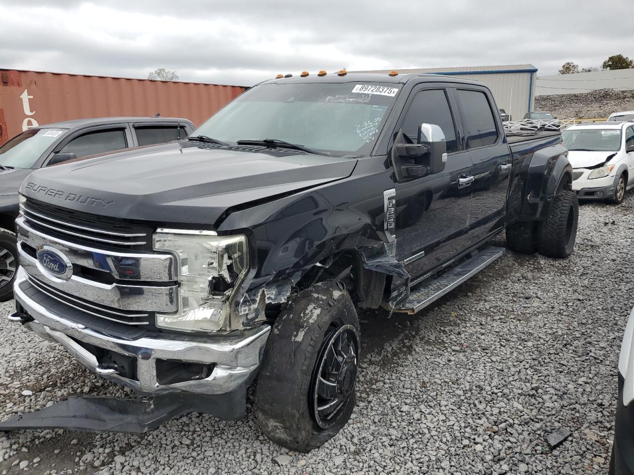 Ford F-350 Super Duty Image 1